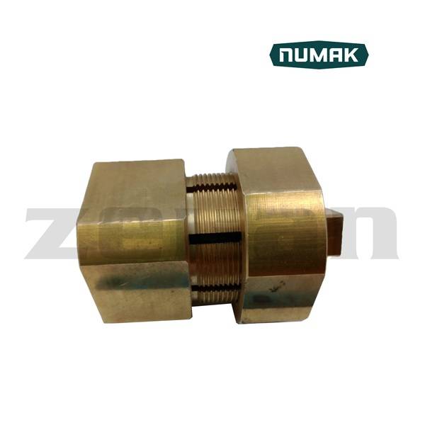 Adaptador de acceso para validaciones con conexión tipo BRIDA para autoclaves Numak línea LDZM