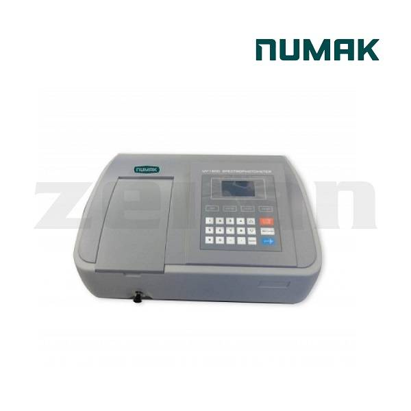Espectrofotómetro. Marca Numak, modelo UV-1200. Rango de Longitud de Onda: 200 a 1000 nm.